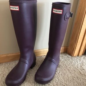 Plum colored hunter boots!